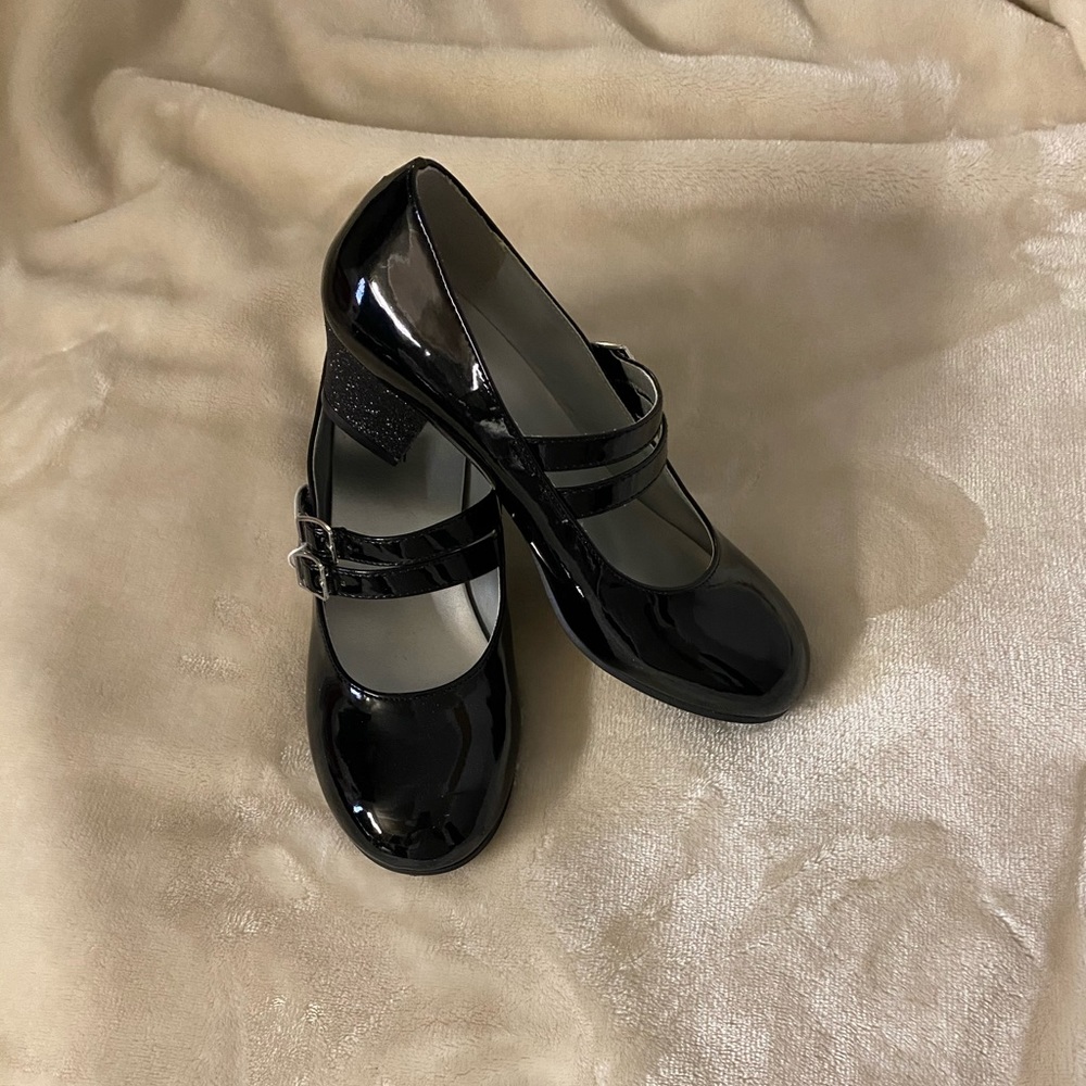 Girls Heel black shoes